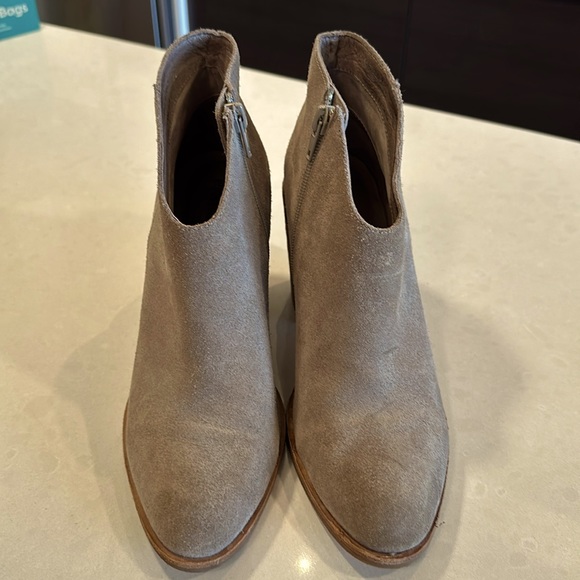 Jeffrey Campbell taupe suede booties - Picture 1 of 7